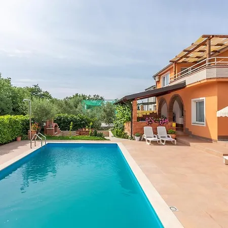 Complex With Pool 3*