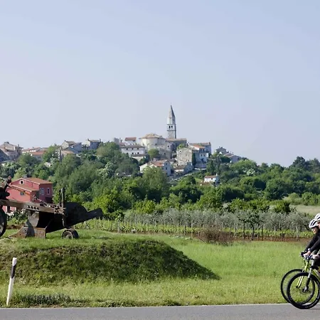 Konukevi Complex With Pool 3*