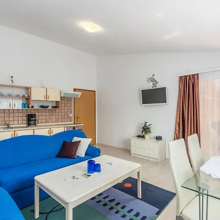 Complex With Pool 3* Višnjan